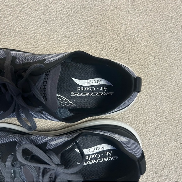 Skechers Air-Cooled Arch Fit Men’s Sneakers - Picture 3 of 6